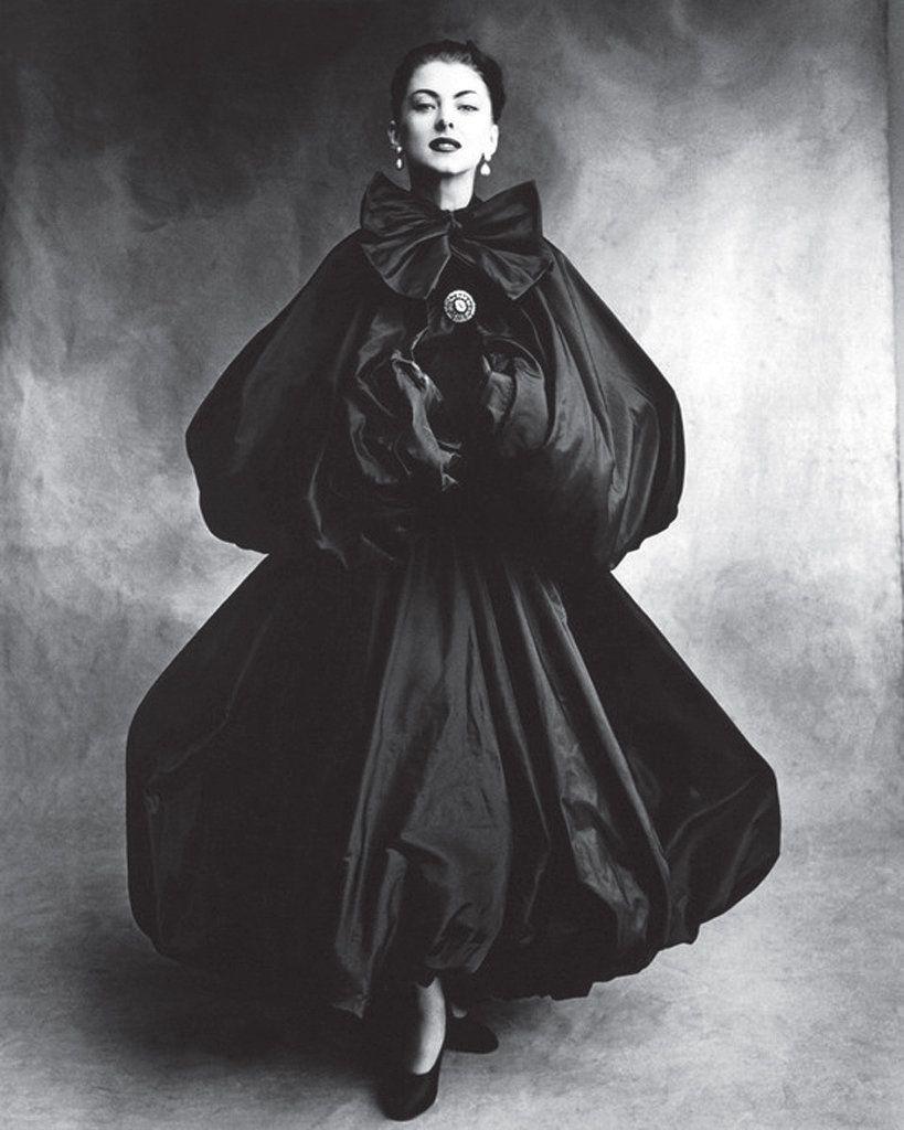 Образ Баленсиага. Мода в 50-е года