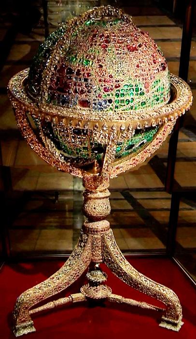 Драгоценный глобус, Иран